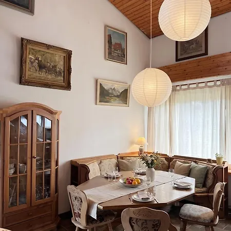 Ostello Ferienhaus & Gaestezimmer Waldblick Sonnenbühl